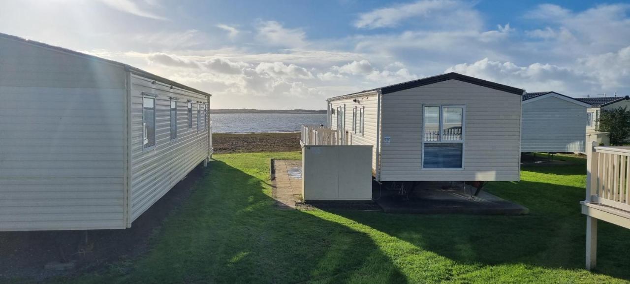 The Lock Castle Gate Carmarthen Bay Parkdean Resort Ferryside Ngoại thất bức ảnh